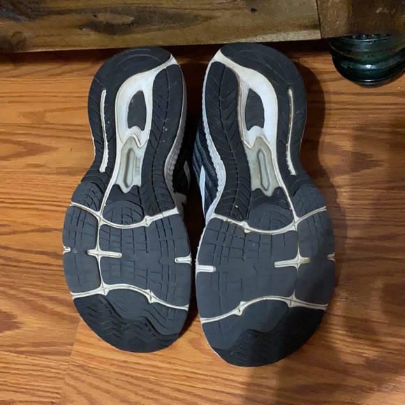 New balance 860 tennis shoes - Picture 3 of 5